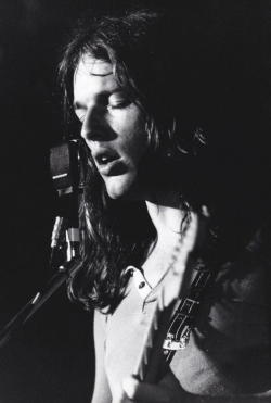 more-relics:  David Gilmour,  festival d'Antibes Juan-les-Pins, 26 june 1970.   © Jean-Pierre Leloir     