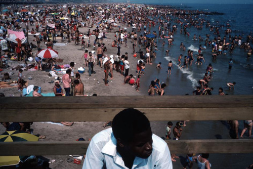 loverofbeauty: Alex Webb:  Coney Island   (1983)