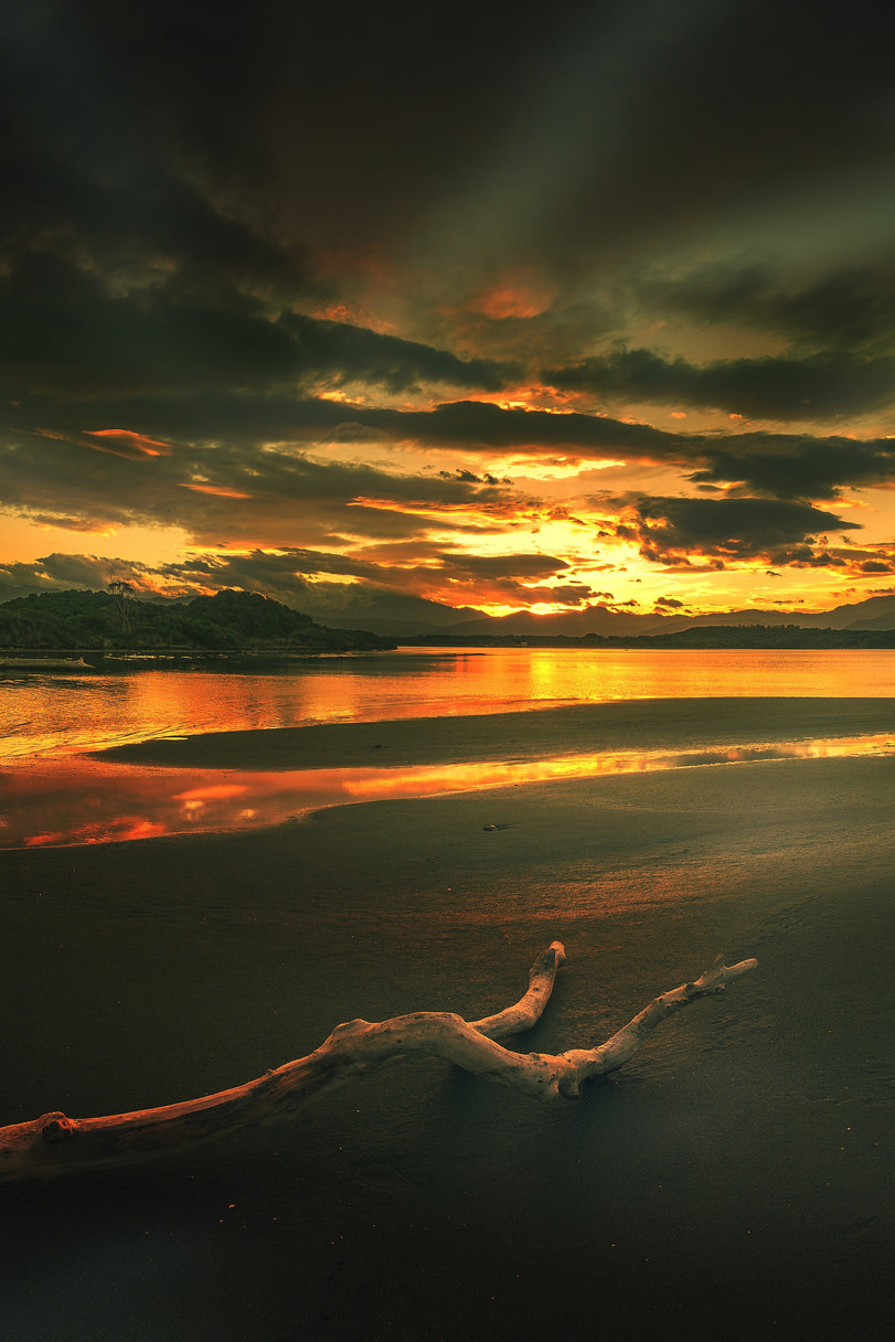 lsleofskye:  Etang de Diana / Corse
