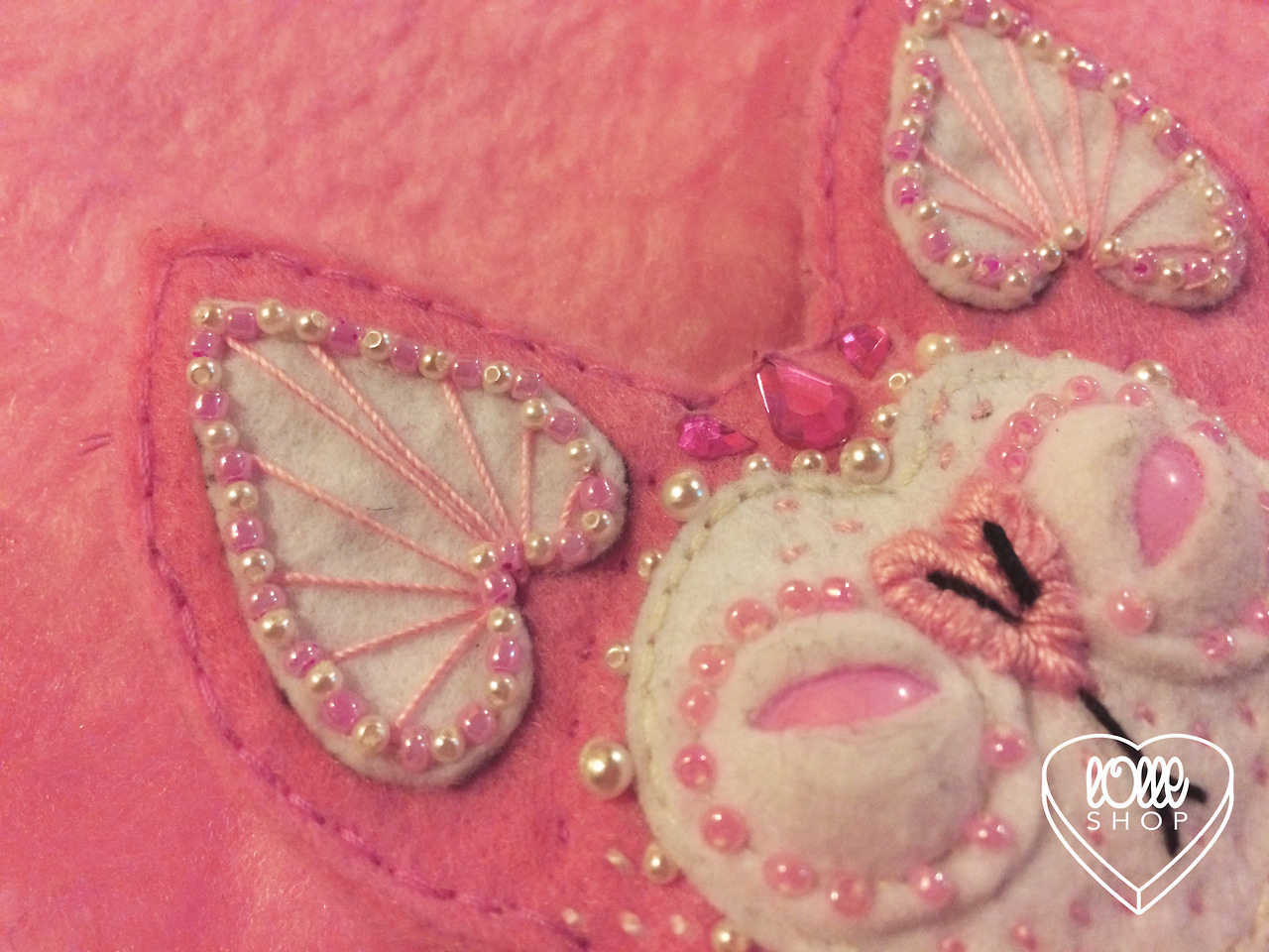 loll3: yay! super exclusive and limited edition Cotton ♡ Candy brooch is now available