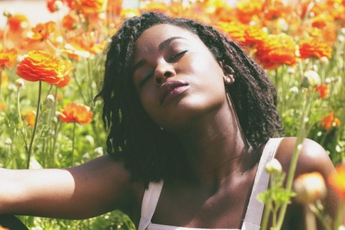 blackfashion:Flower GirlModel: Oneisha Watson | IG: @oneish.aPhotographer: Serrandon IG: @shotbyserr