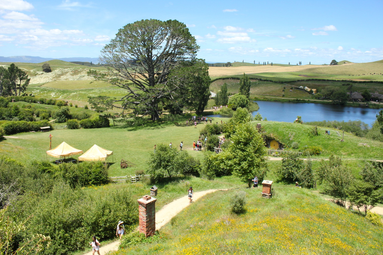 fashbashmash:  My own shots from my trip to Hobbiton yesterday :) Photos: 1. Inside