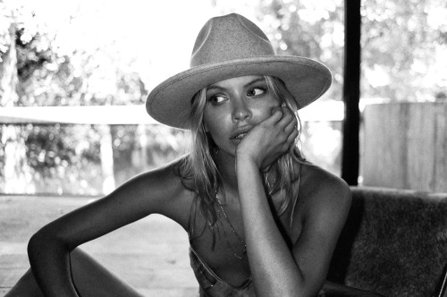 brydiemack:Alexandra Spencer by Brydie Mack for Lack of Color