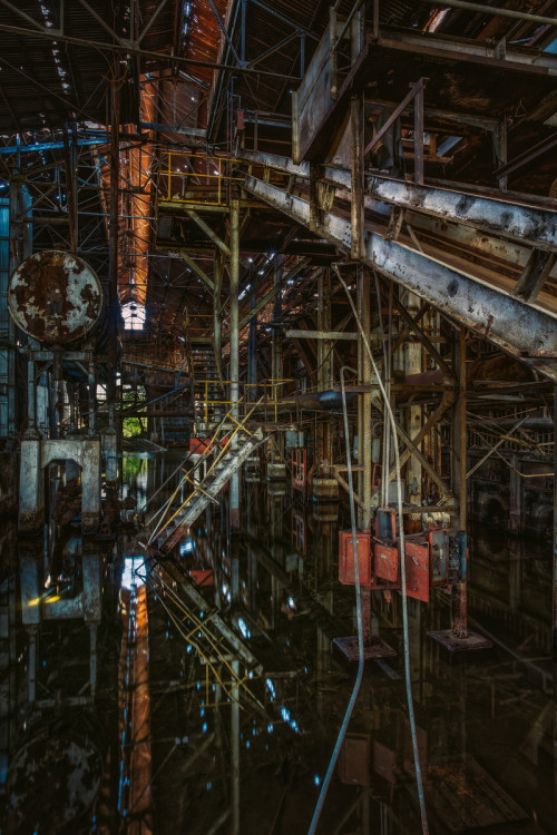 destroyed-and-abandoned:  Abandoned Sugar Factory - Puerto Rico Source: siperwrx (reddit)