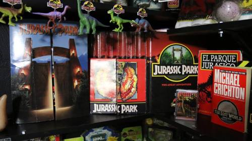 jpnostalgia:Jurassic Park merchandise jpnostalgia.tumblr.com/