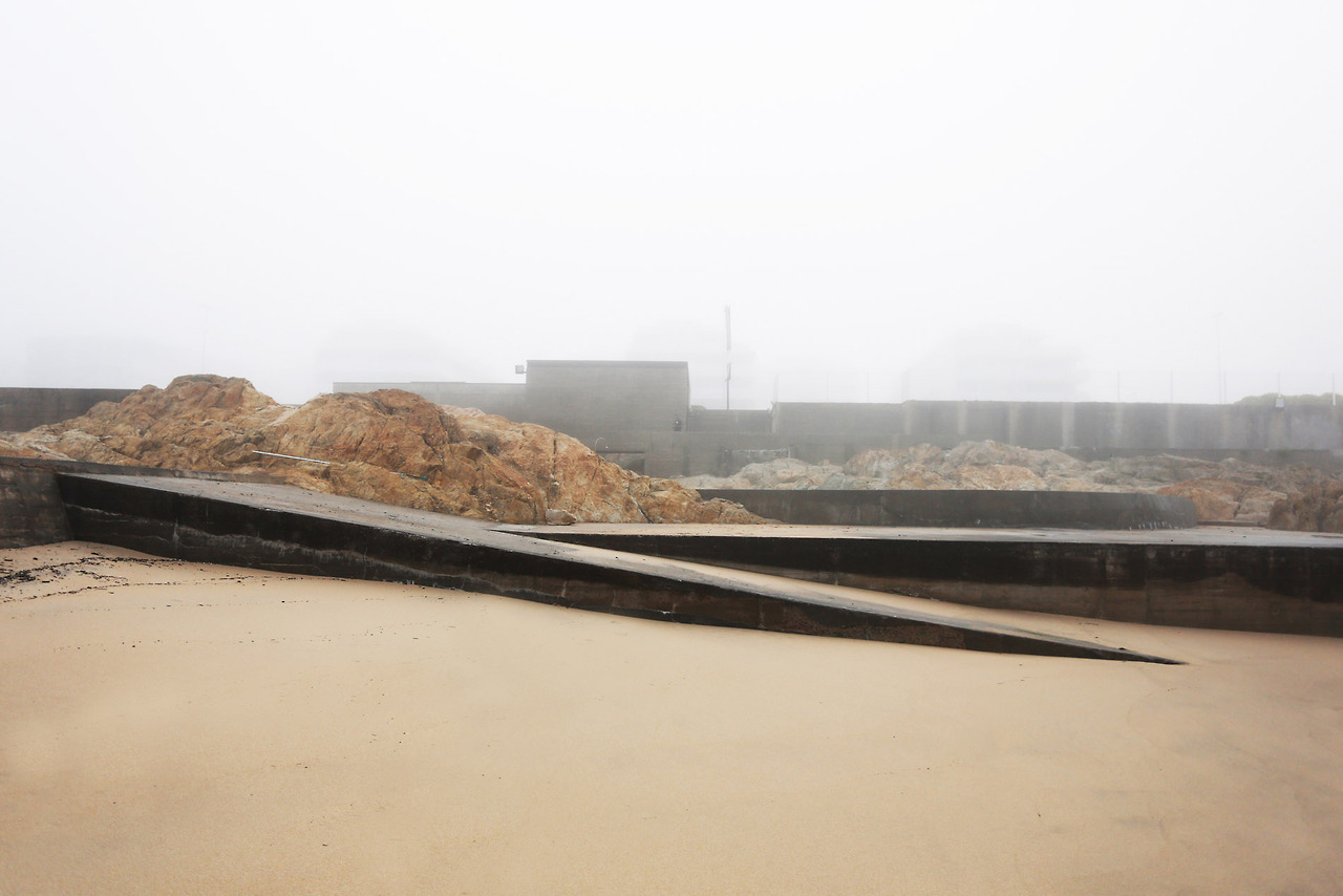 powerful-art:Leça Swimming Pools, Portugal, designed by Álvaro Siza