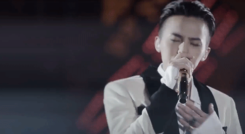 orange-unnie: G-Dragon: X Tour Preview [x]