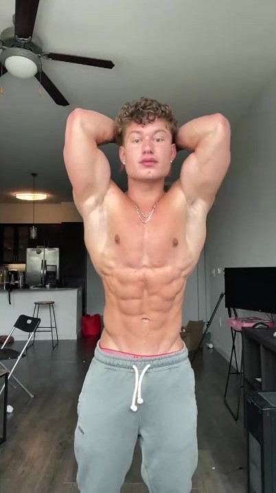 Porn :Physique model, Anthony Mantello photos