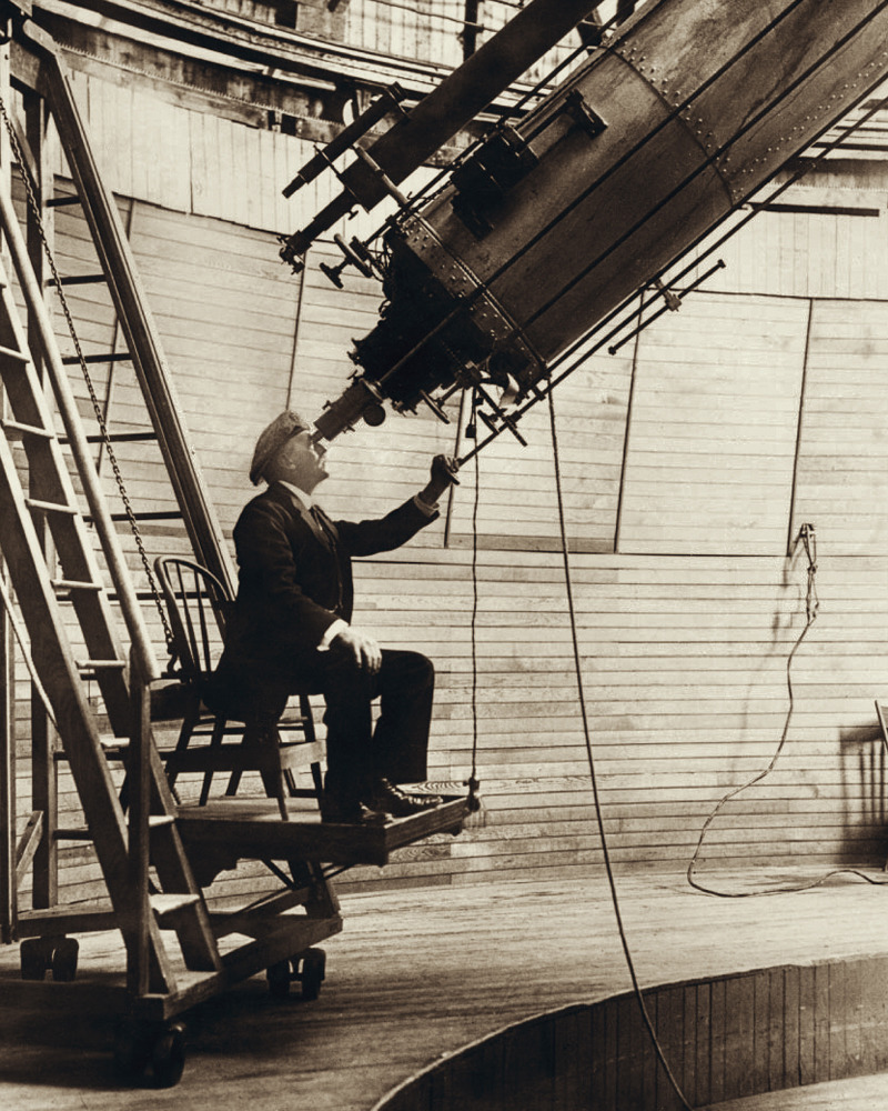 oupacademic:  Highlights from the Astronomy and Space Timeline 1054 Astronomers