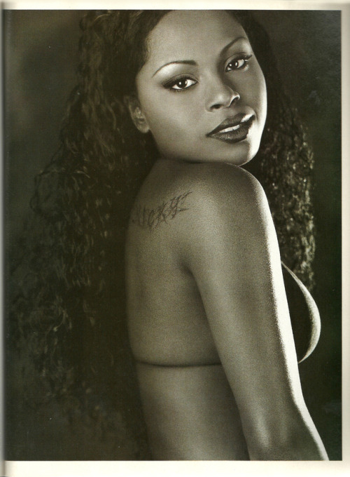 Sex queensofrap:   Foxy Brown - The Source Magazine, pictures