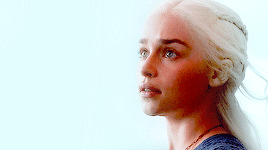 dreamofspring: COLOR PALETTE CHALLENGE › daenerys + #19  — asked by disneyprincessbuffyannesummers a