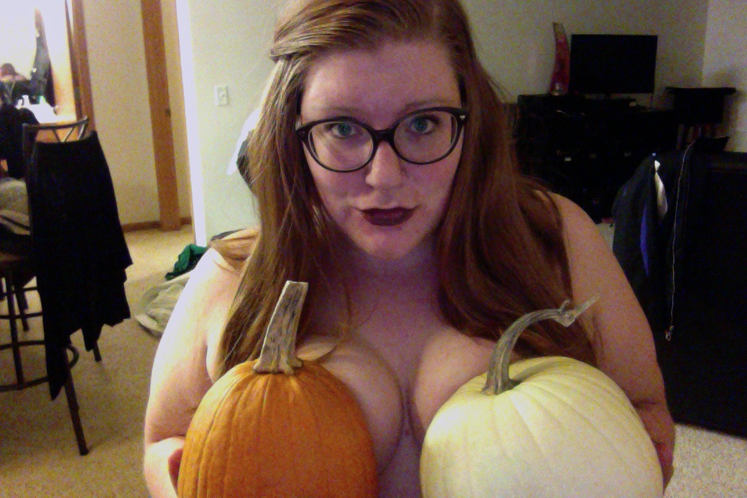 asleep-at-thehelm:  Happy Halloween Everyone ^_^ these could be better but i had