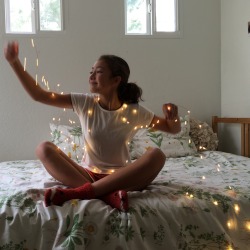 honeytub:  some photos of me and fairy lights