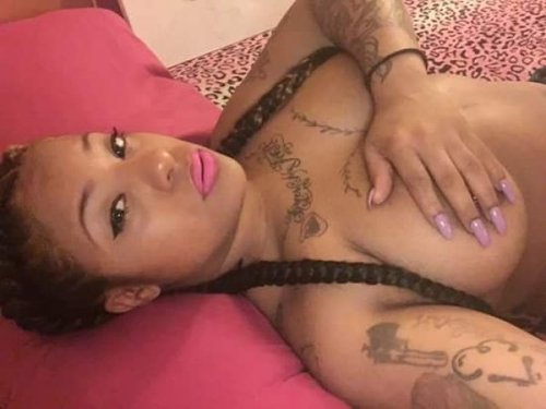 internethoess304:  Check out my shesfreaky.com page  @ INTERNETHOES304 THE HATERS ON HERE KEEP RUNNING BACK TELLING THESE HOES.