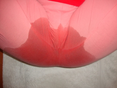 Wetting Panties porn pictures