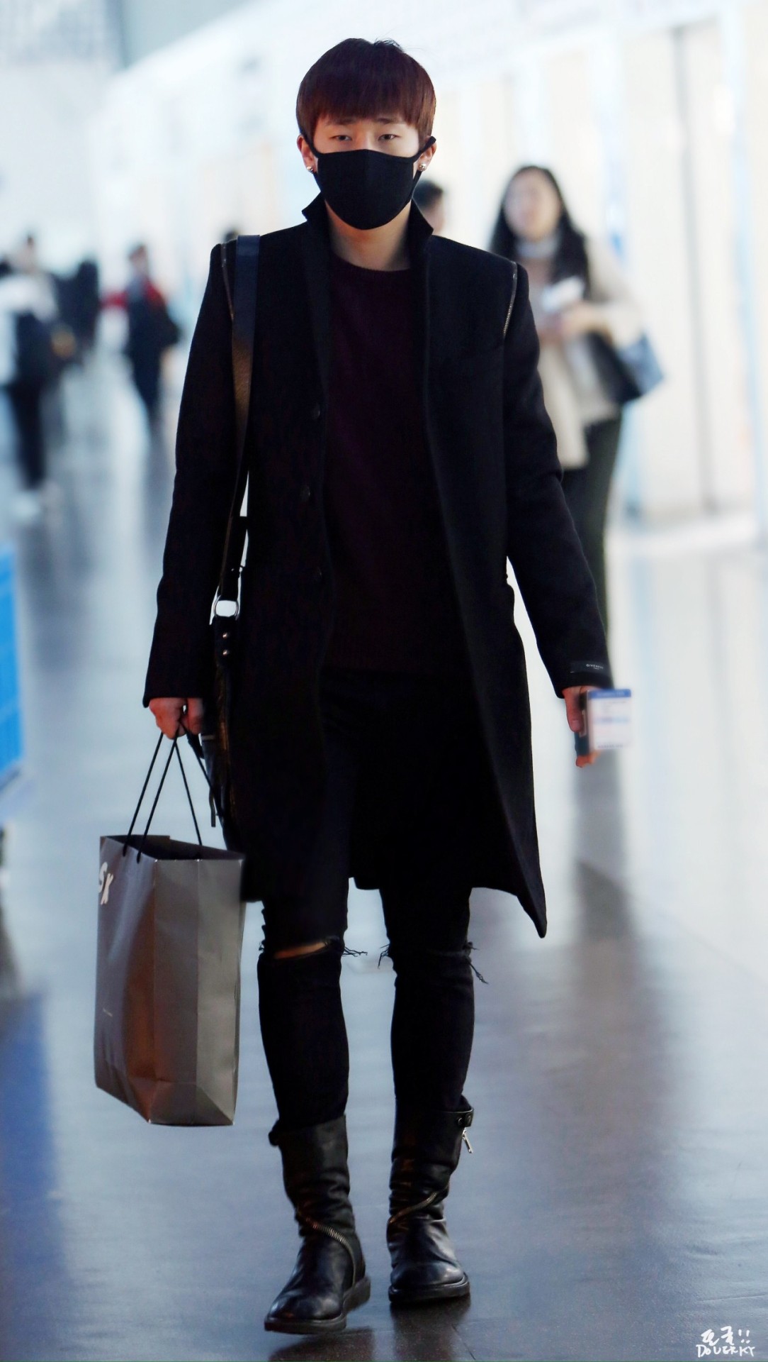 ifnt0428:  141117 Shanghai Airport Departure© DOUERKY | do not edit, crop or remove