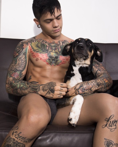 ricaire:  Yeferson Cossio 