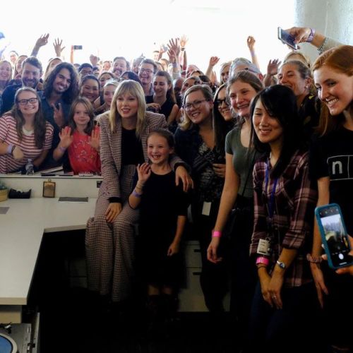 bananaofswifts:joshrogosin : I got to collaborate with @taylorswift and her incredible team for her 