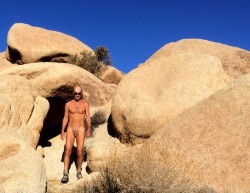 THE MALE NUDIST - NSFW