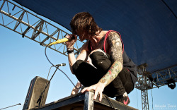 hesnevercomingback:  Blessthefall by Mikayla