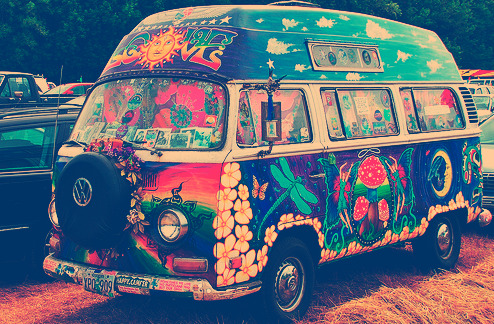 ☮