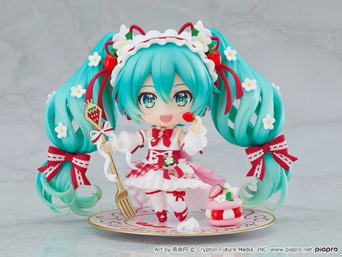 Hatsune Miku 15th Anniversary Nendoroid and Scale Figure by Good Smile CompanyPricing and release in