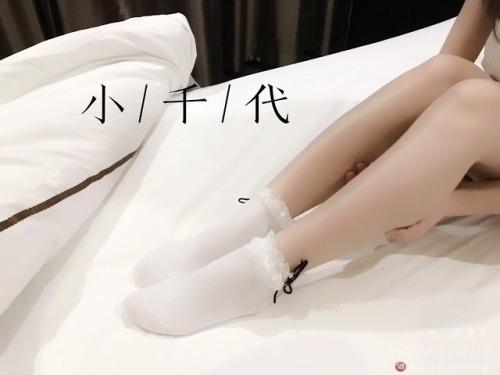 加微信slpin2012，通过好友申请后，发送“深夜志”三个字，机器人自动免费拉福利群。