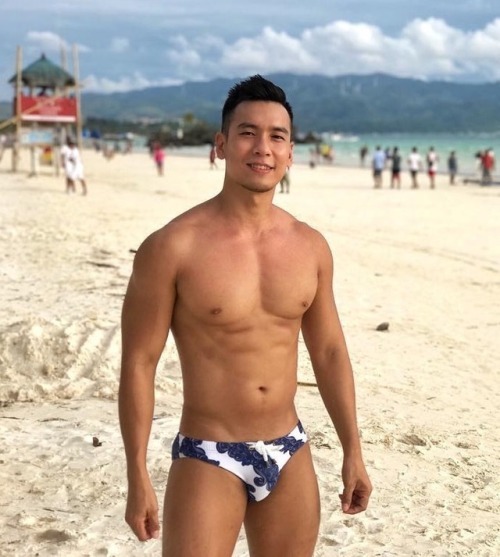 Hot hot Asians