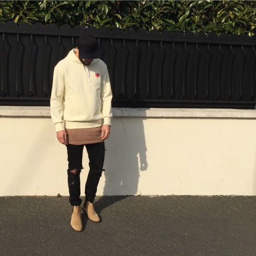 blvck-zoid:  blvckpvlvce1:  Fashion & Other at Blvck Pvlvce    more fashion at blvck-zoid shop at: chichimaison