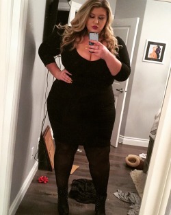 plussizebarbie:  All black everything   She