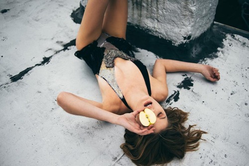 c-headsmag: Rebekah by Fox Harvard for C-Heads Hair &amp; Makeup: Brandie HopsteinDesi