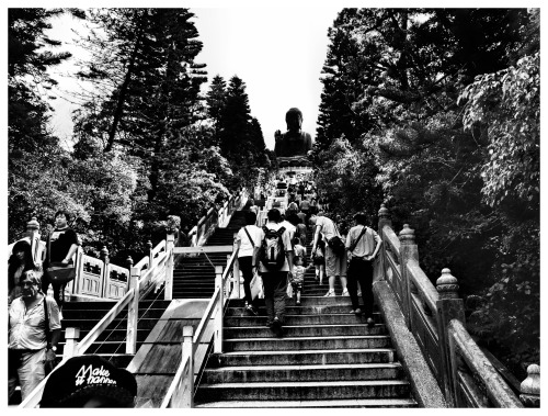 on our way up to the buddha © Vinzenz Barz