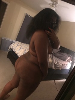 chubbyychocolate:  Washed my hair and it shrunk up like dick in cold weather 😩