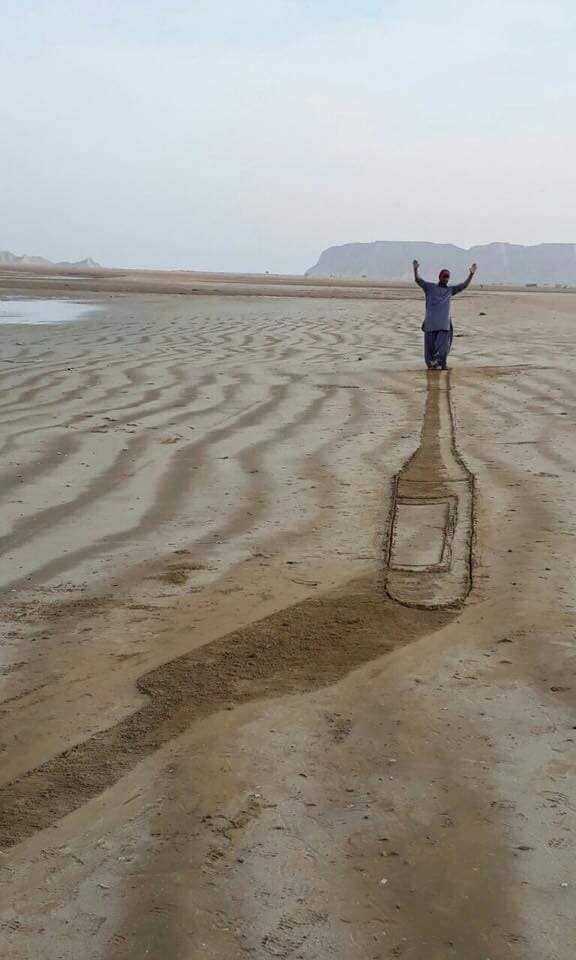 surbeat: A 3D Sand Artist from Balochistan, Pakistan.  