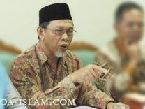 Agar Syari’at Islam Bisa Tegak Sempurna, Umat Islam Harus Melek Politik
Berbagai macam problematika yang terjadi di Indonesia, khususnya yang menimpa kaum Muslimin, mulai dari merebaknya aliran-aliran sesat seperti Ahmadiyah dan Syi’ah, kemudian...