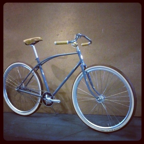 achielle:  All naked Omer with Sport-Pack in steelgrey. (bij Achielle)