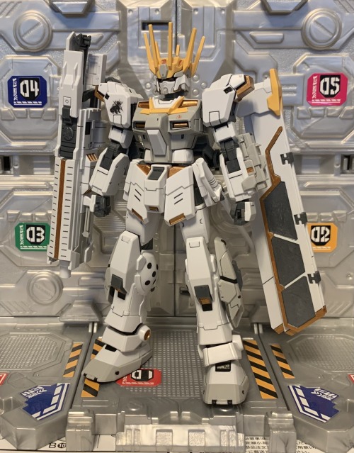 RX-80WR White Rider (ZEUS)I’ve run out of kits I’m not saving for customs, and I haven’t bought anyt