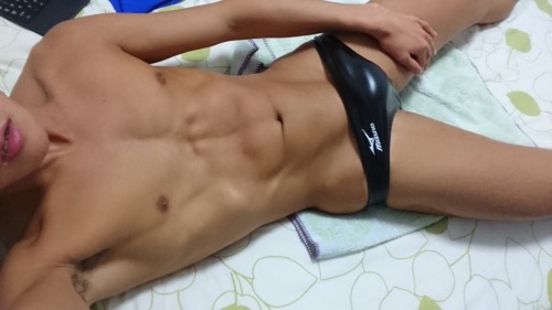 sgbbintw: subcadet: Love to get that trunks. Thx for 6018 followers!! Guess who is him!!XD 
