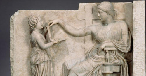 blondebrainpower:  Ancient Greek Statue Of