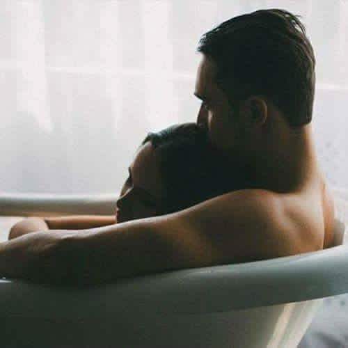 apassionateman:  Sunday snuggles last all day long
