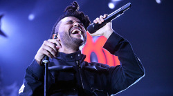 infatuatedbythefamestatus:  The Weeknd performs