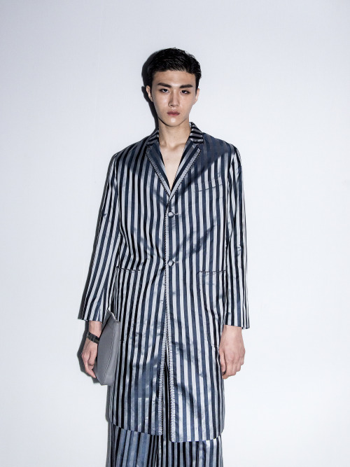 Seoul Fashion Week 2016 S/S BackstageORDINARY PEOPLESHIN JAEHYUK