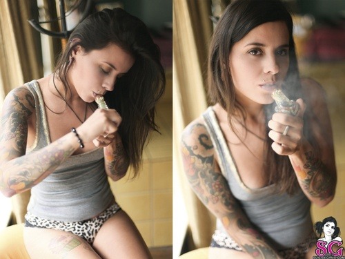 homos3xuw3llove:  Pia - Jacuzzi Chillout