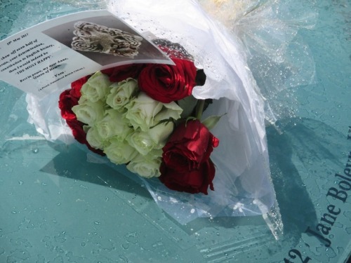 peremadeleine: Floral tributes marking the anniversary of Anne Boleyn’s execution, 19 May, at variou