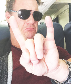 y2jbaybay:  I'll never be as evil as those of you with five straight fingers... #devilproblems ~ IAmJericho 