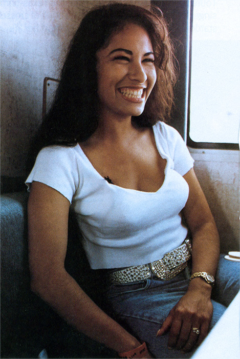 tumblebeexo:  junqlejim4322-yahoo:  RIP Selena  Been 20 years without you but you