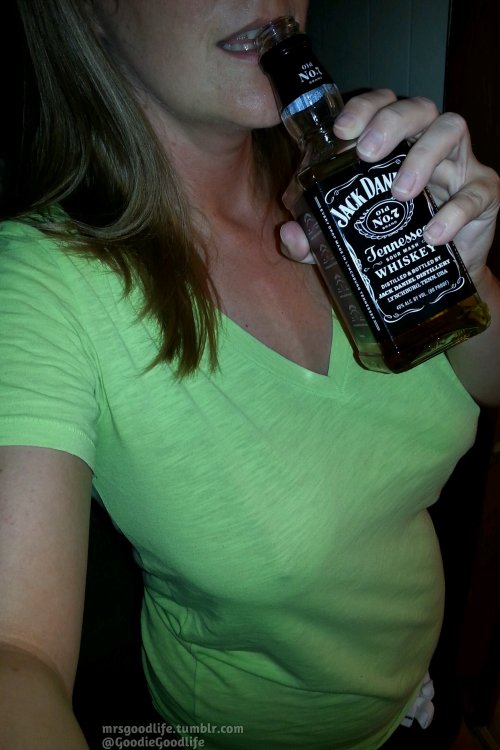 mrsgoodlife:  Time for a drink! 