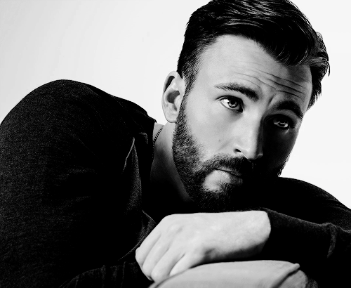 lukes-cages-deactivated20160407: “The fact is there’s a lot of better actors than I am who are out there and aren’t working, so I’m still trying to come into my own. I think if I thought I had a distinguishing quality, I think that might be a