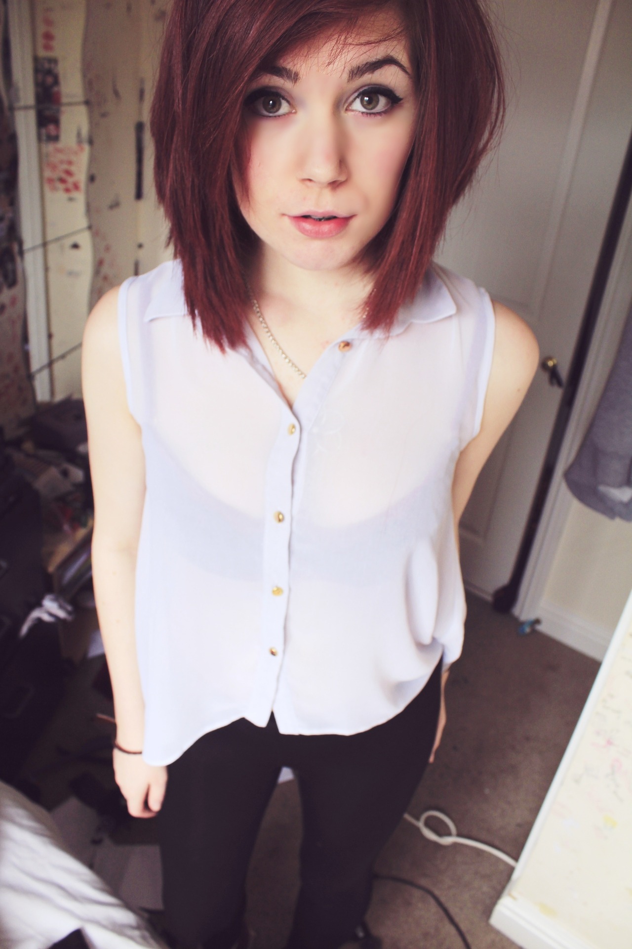  I did my eyebrows and liked them, so i took a photo c: 