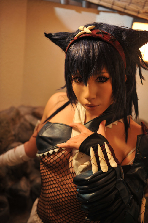 Monster Hunter - Nargacuga Armor II (Nonsummerjack) 1-2